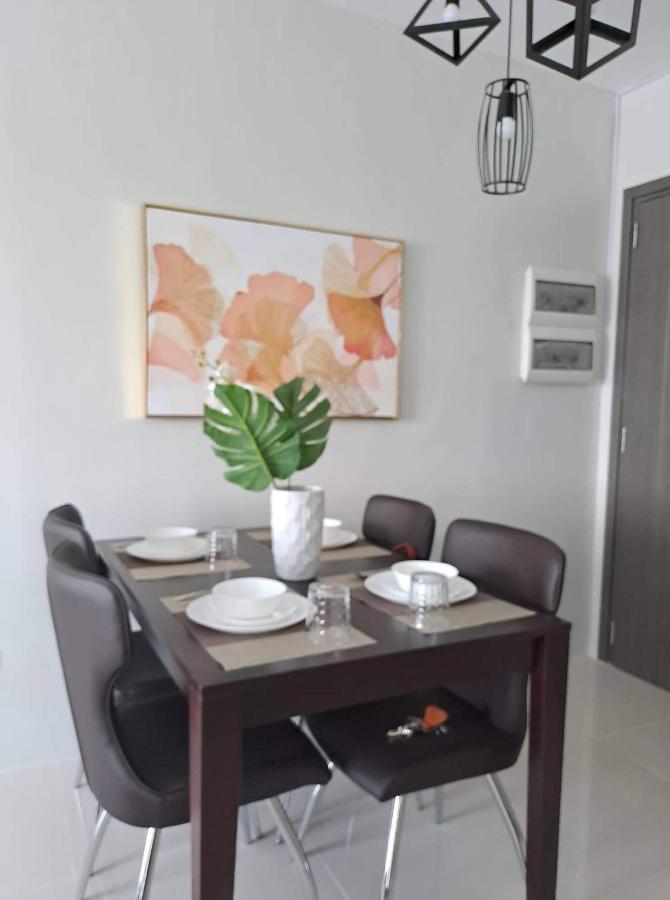 Camella Manor Majorca 7A Aparthotel บาโคลอด ภายนอก รูปภาพ